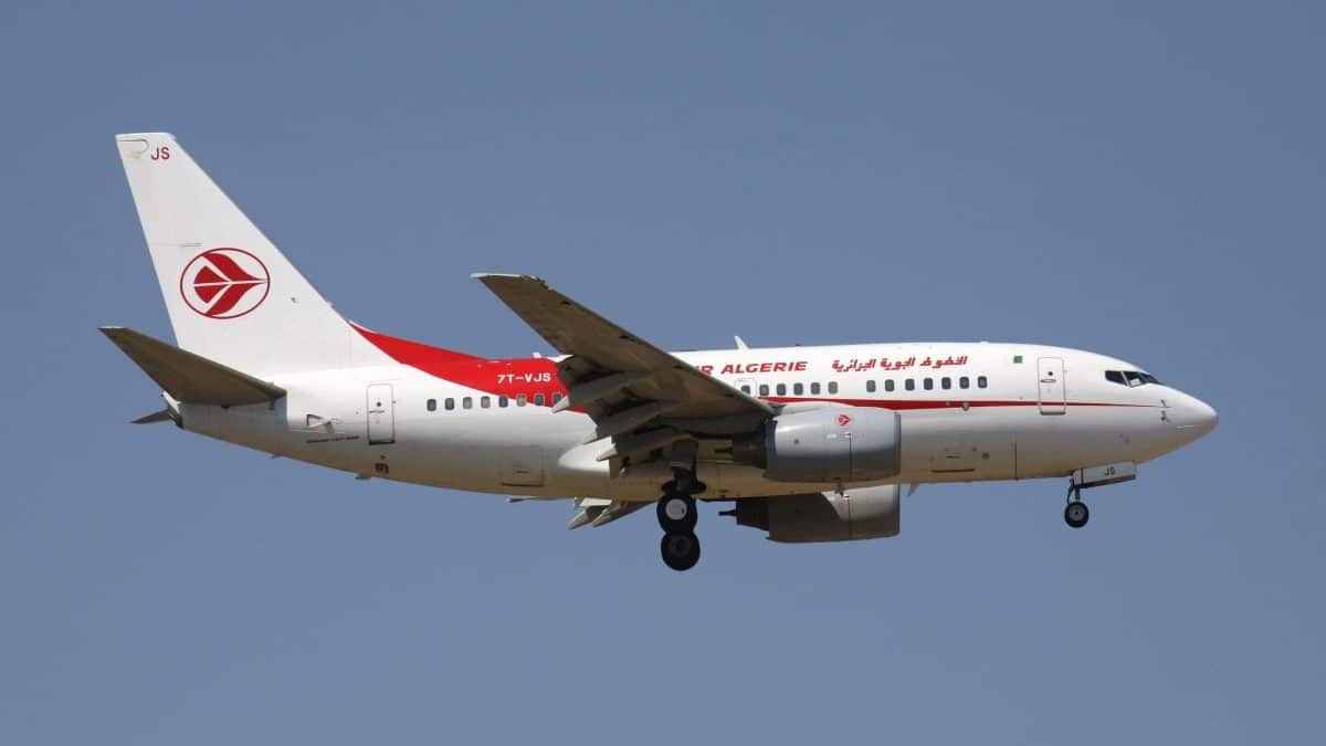 atterrissage d'un avion Air Algérie