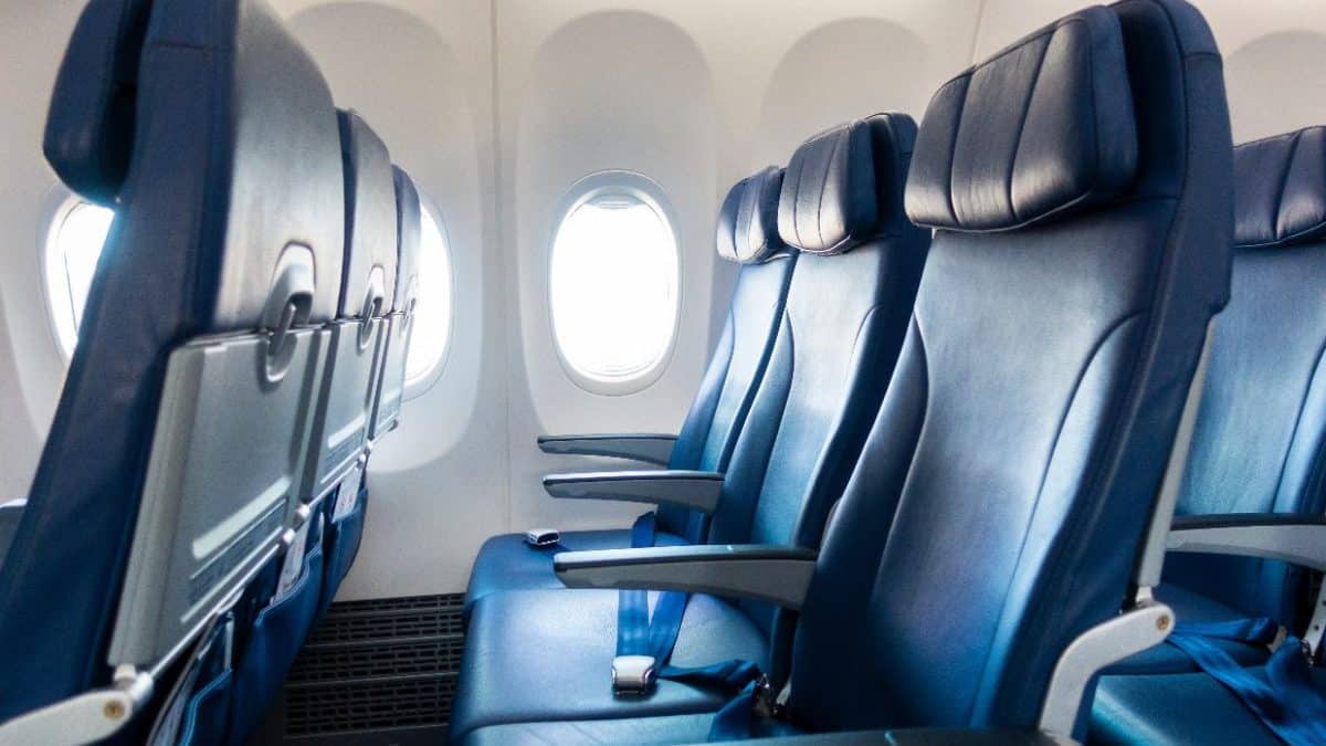 sièges avion vide