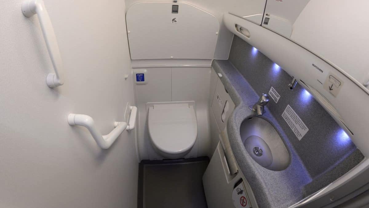 Toilettes avion