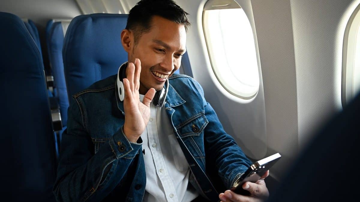 appel vidéo à bord de l'avion