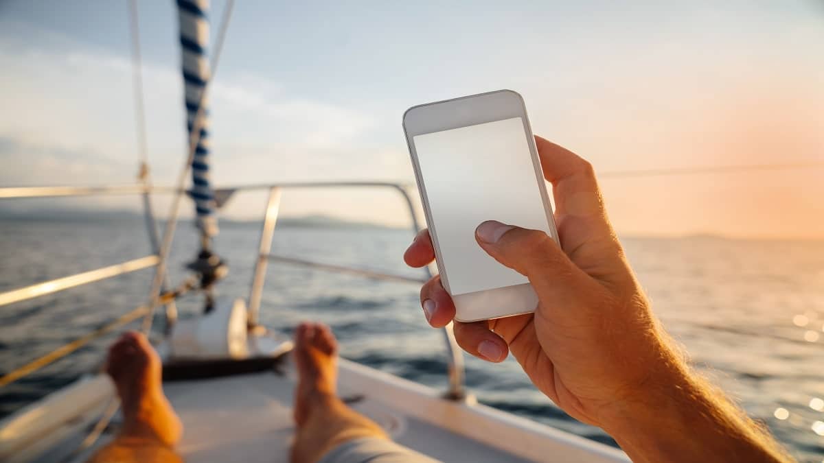téléphone bateau