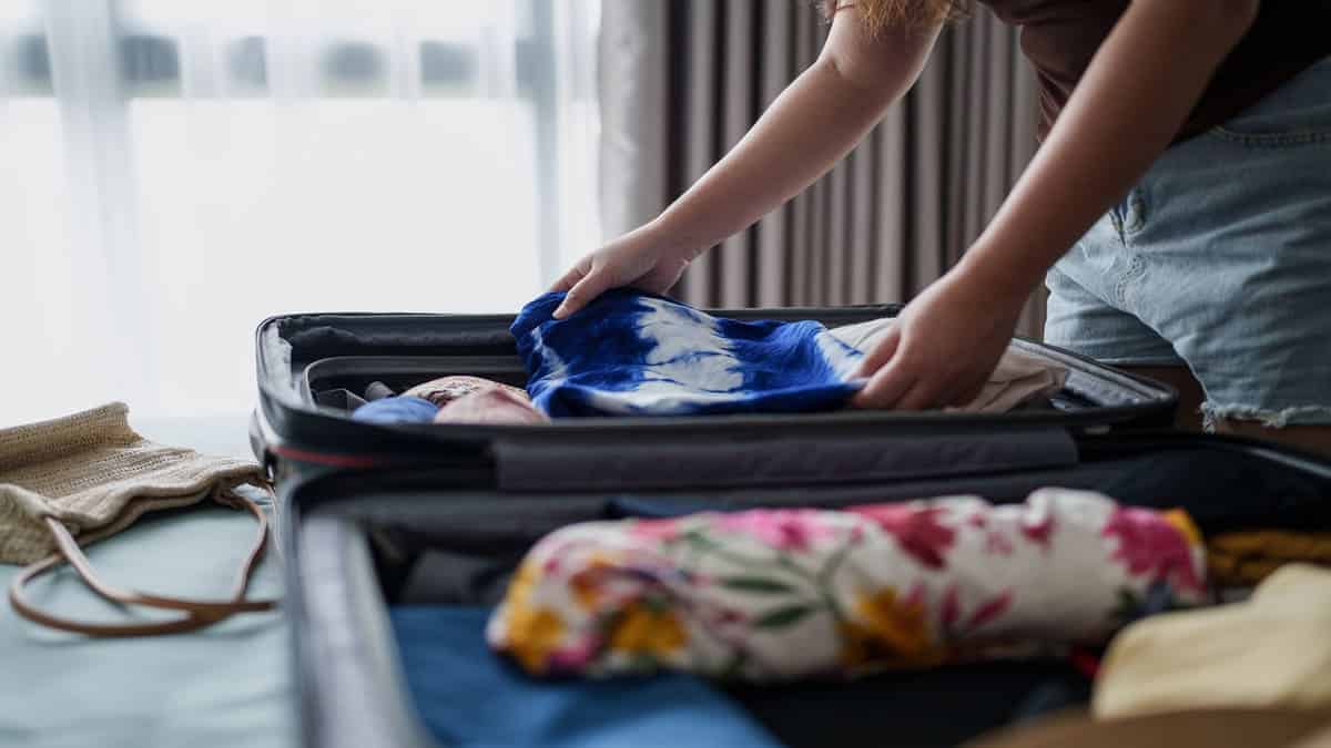 Voyage : comment éviter les vêtements froissés ? La vidéo de cette voyageuse devient virale