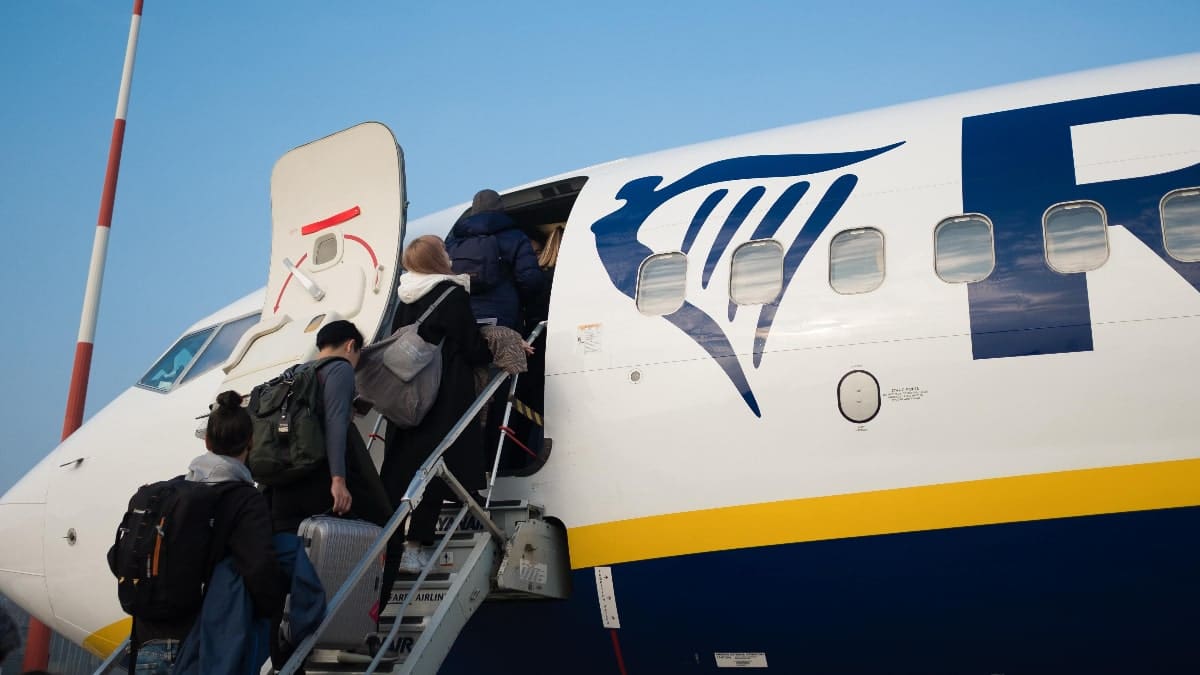 un passager Ryanair veut descendre de l’avion