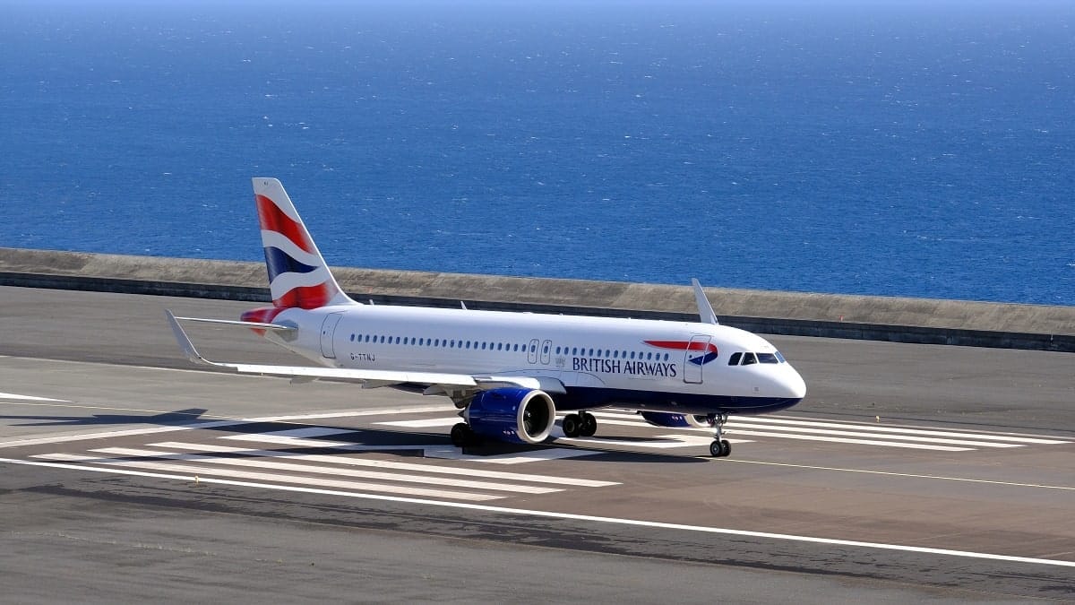 avion British Airways fumée