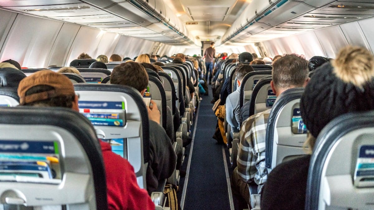 comportements ennuyeux des passagers en avion