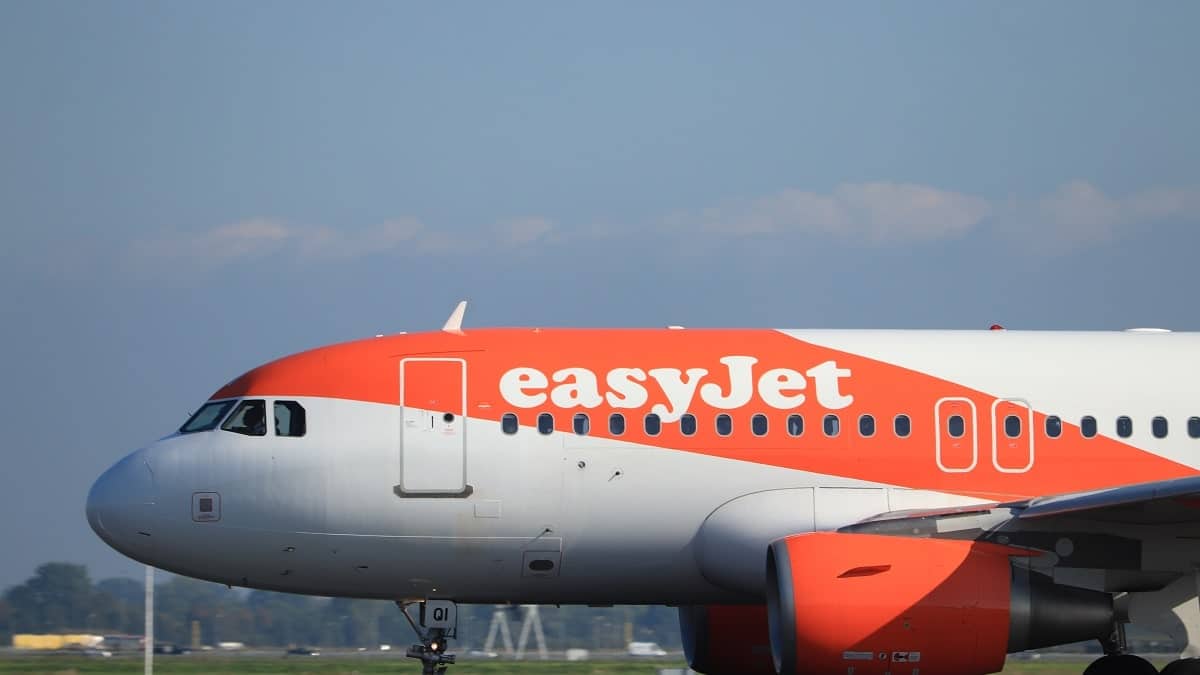 atterrissages à couper le souffle de 2 Airbus easyJet par vent de travers