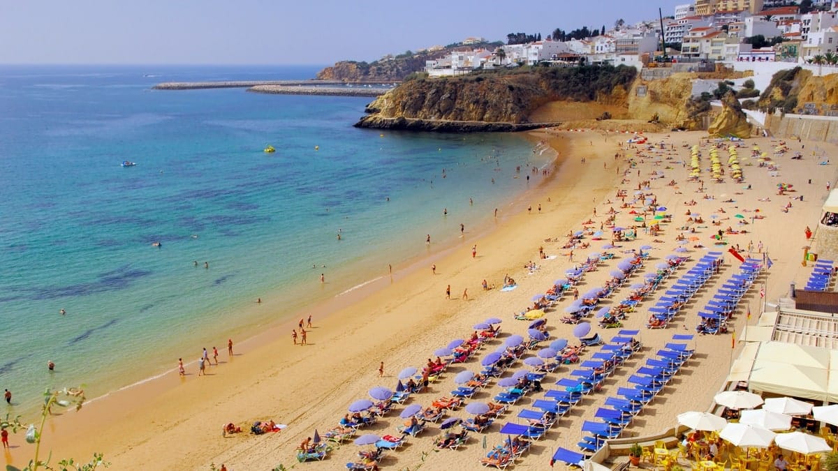 Albufeira affiche des températures de 19 °C en décembre