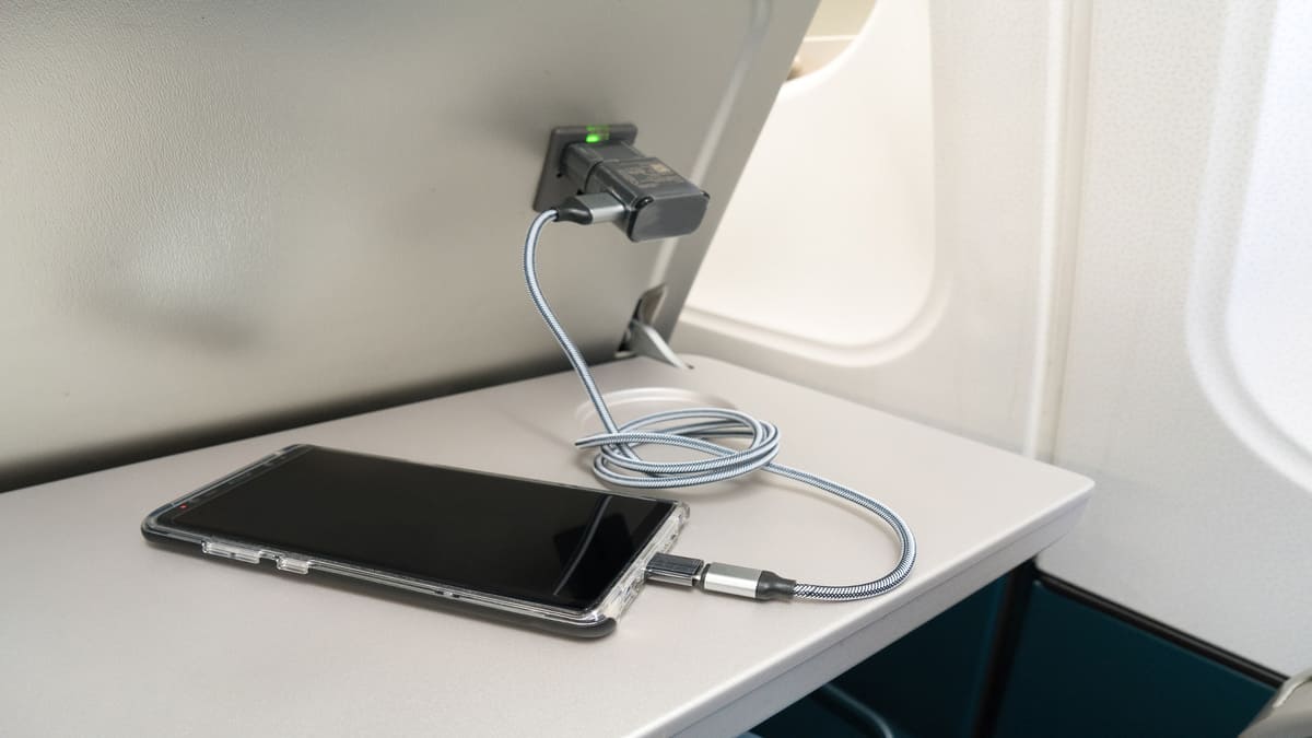 avion chargeur