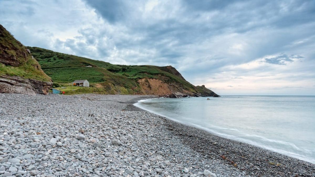Voyage en Angleterre : ce village avec sa plage isolée est l’endroit « le plus paisible » du pays
