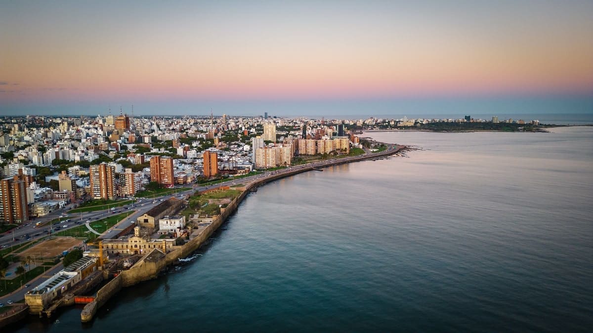Montevideo ville