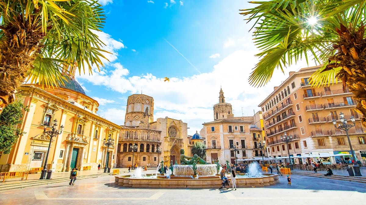 La destination la plus ensoleillée d’Europe en hiver est Valence, elle se trouve en Espagne