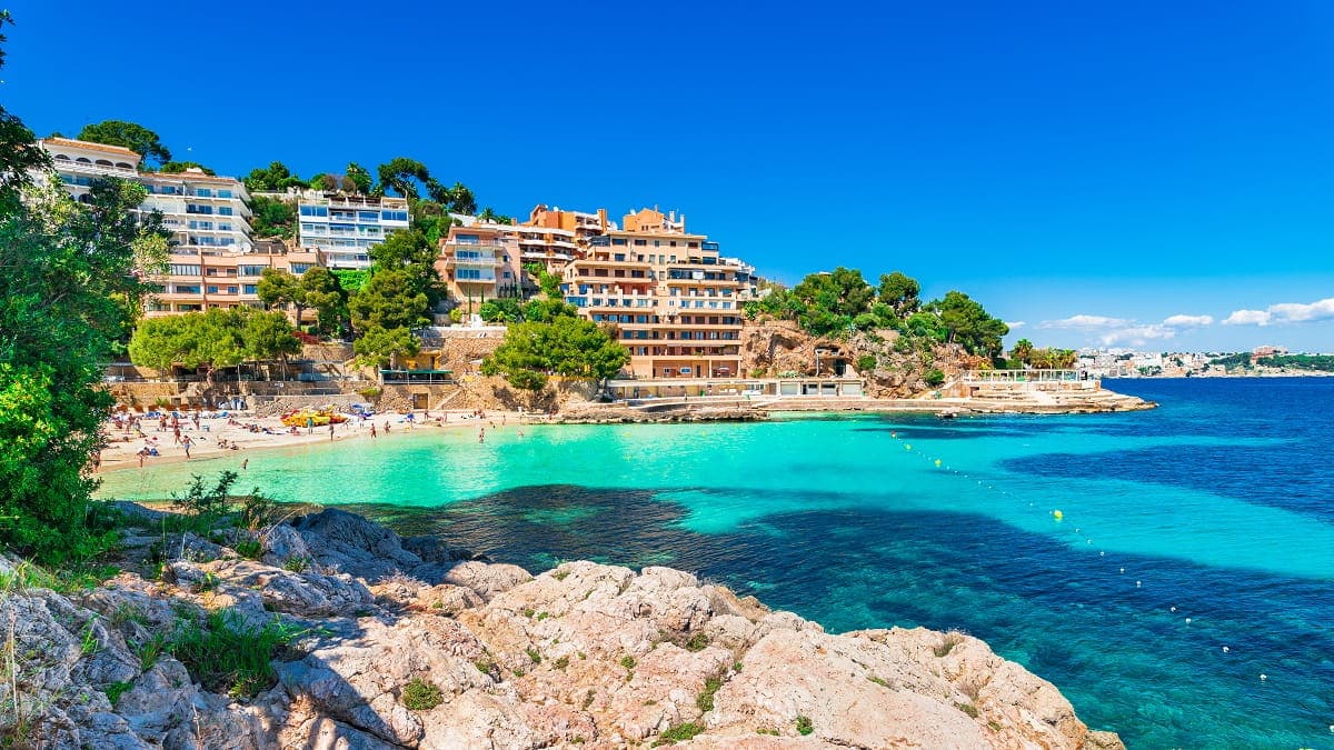 voici les 5 meilleures plages en 2024 en Espagne