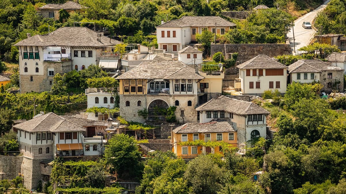 Gjirokastër ruelle