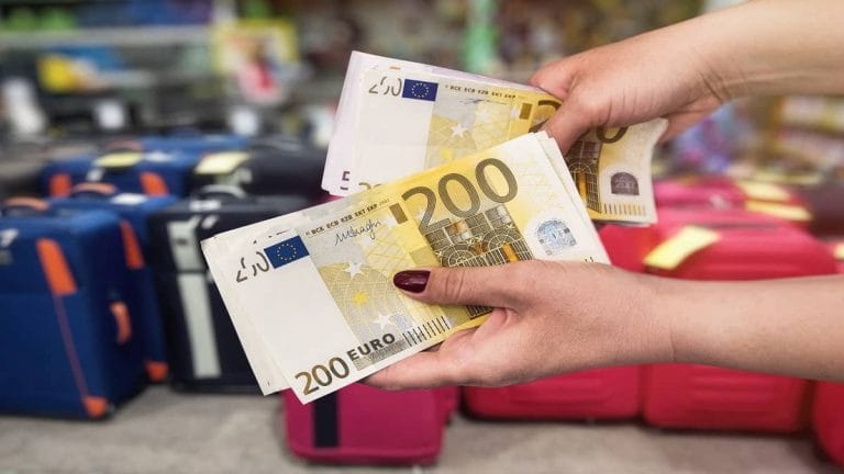Allocation touristique de 750 € : de nouveaux détails sur les conditions de son octroi