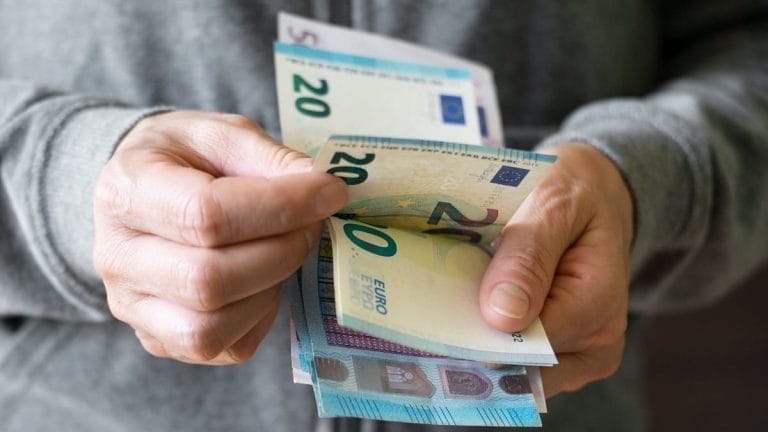 Taux de change et coût de la vie en Algérie : la mésaventure d’un touriste étranger