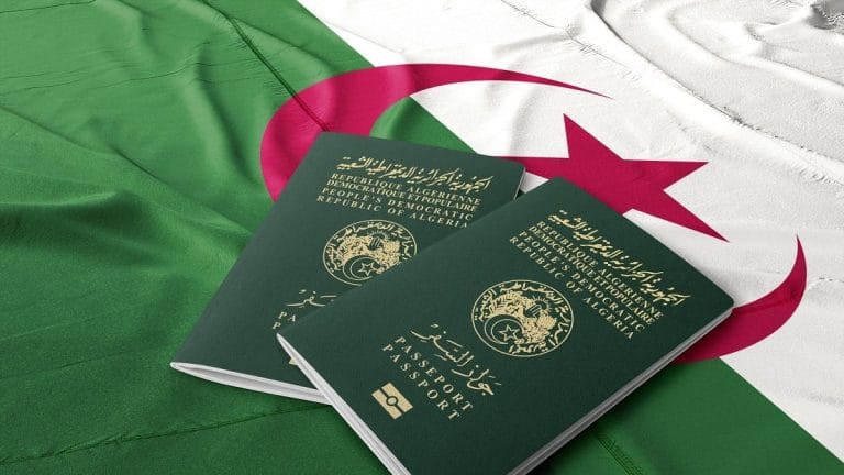 Passeport algérien : la question inattendue posée à une jeune influenceuse