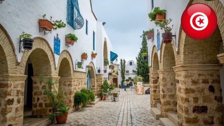« La fête, les prix… » : pourquoi ces touristes françaises ont craqué pour la Tunisie
