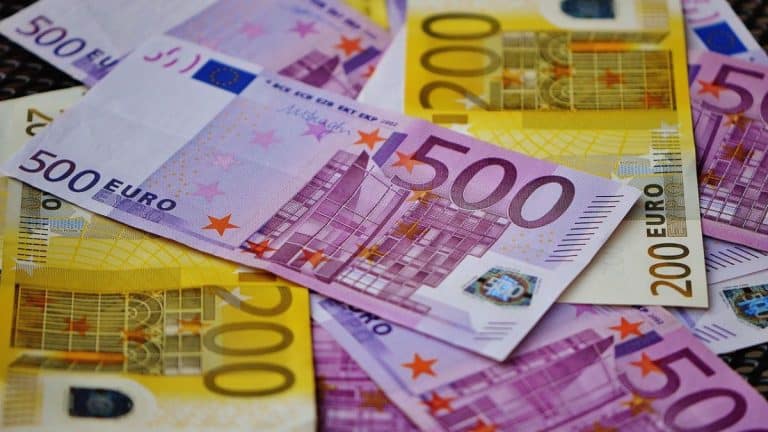 Algérie : 3 voyageuses avalent des euros et de l’or pour échapper aux douanes