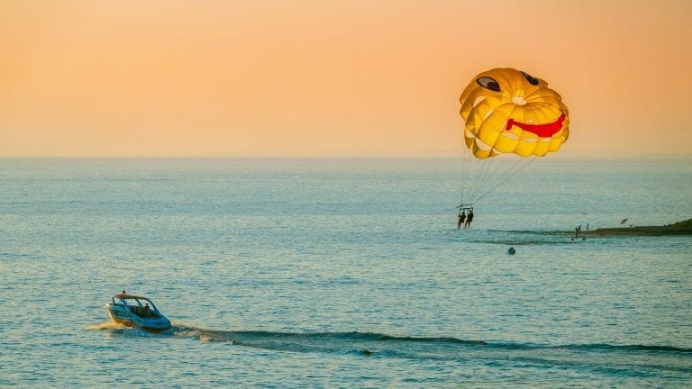 Tunisie : une touriste anglaise raconte son expérience choquante sur une plage