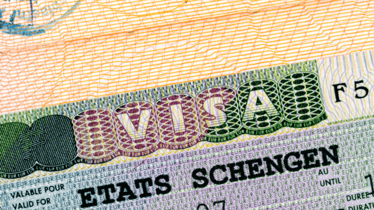 Visa Schengen : ce pays est de plus en plus populaire auprès des Algériens