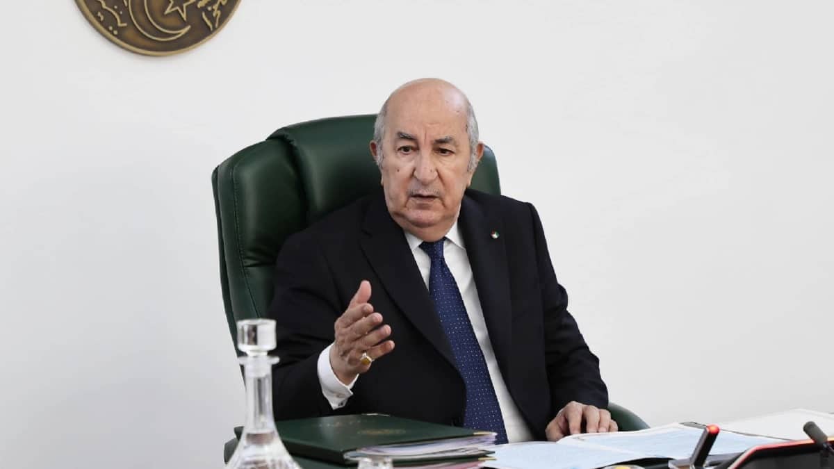 Algérie vacances Tebboune
