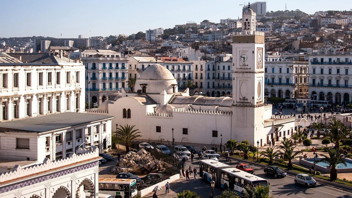 Deux globe-trotteurs français connus pour leur chaîne YouTube, ont entamé un nouveau voyage en Algérie