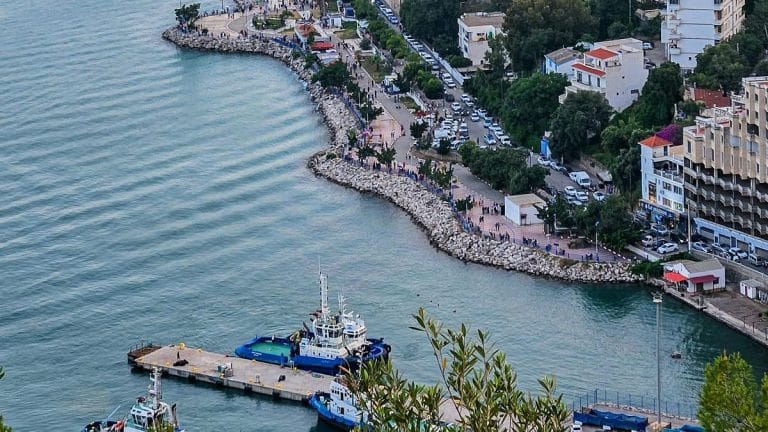 Algérie : des touristes sur les traces de l’ancien président portugais