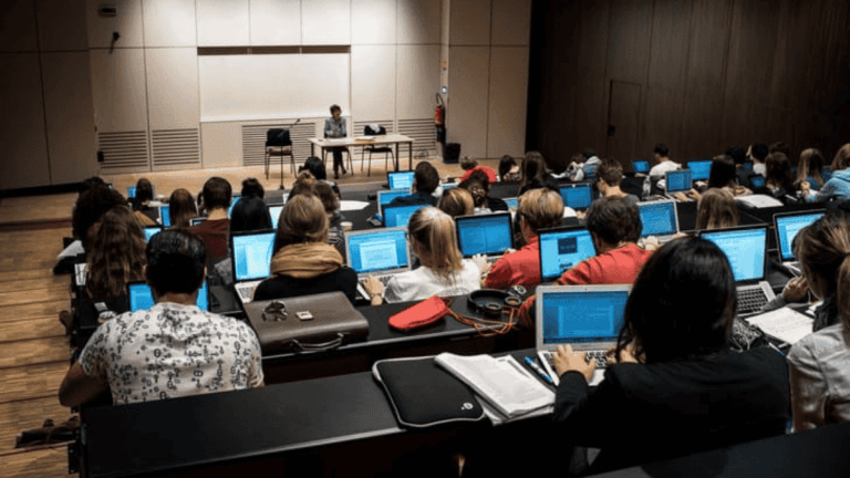 Visas pour étudiants algériens et langue française en Algérie