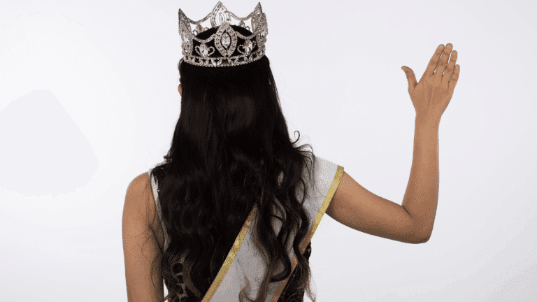 Miss Ouest Algérie 2025 : une hôtesse de l’air candidate