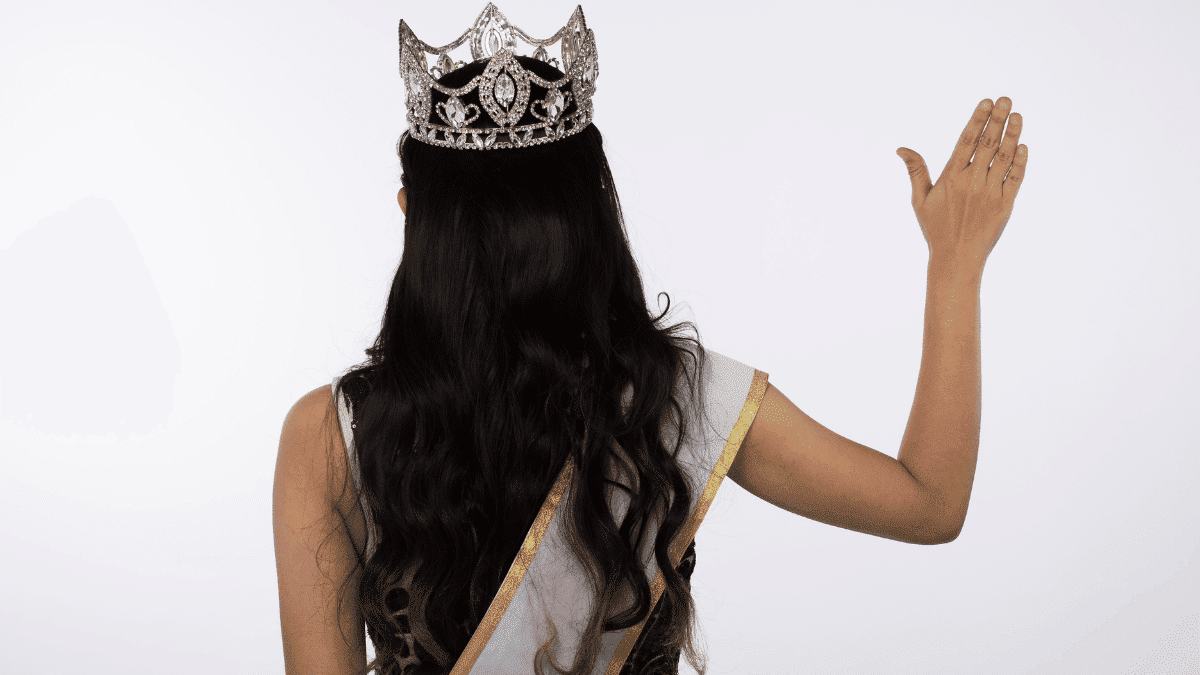 Miss Ouest Algérie 2025 : une hôtesse de l’air candidate