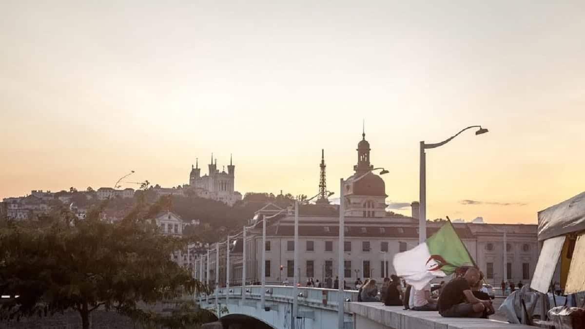 L'Algérie lance une plateforme pour les services de l’État civil et la légalisation des documents algériens destinés à l’étranger