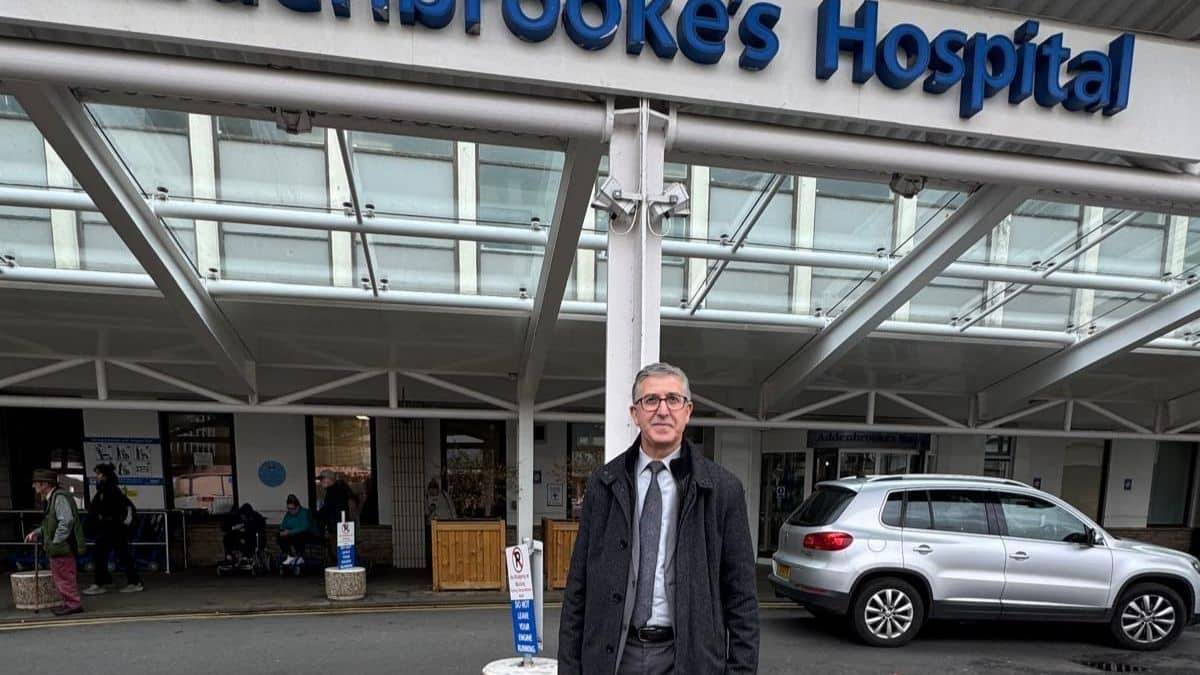 Le héros algérien du train reçoit la visite du Consul d’Algérie à Londres