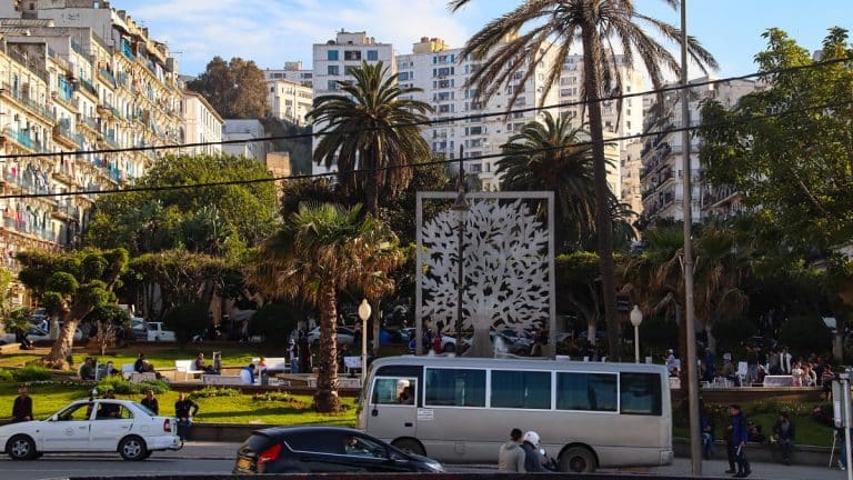 Algérie : une touriste étrangère déroutée par la vie locale