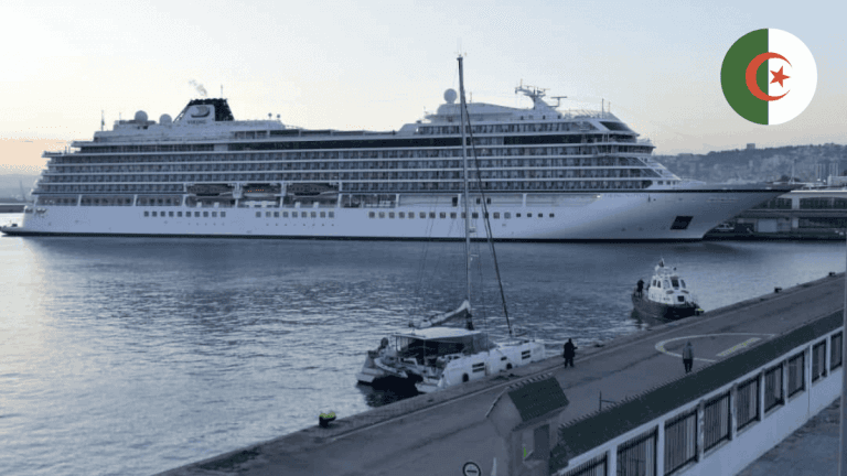 PHOTOS. Algérie : 900 touristes étrangers débarquent à Alger