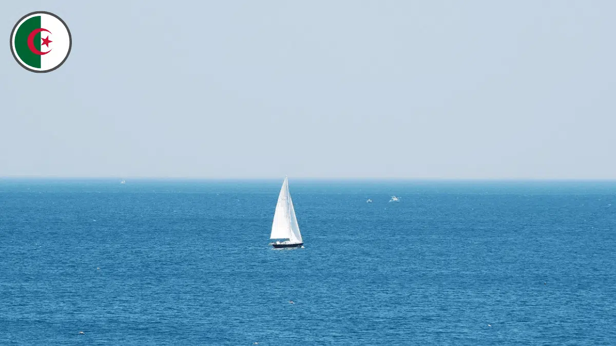 Algérie : un plaisancier espagnol retrouvé vivant après 12 jours de dérive