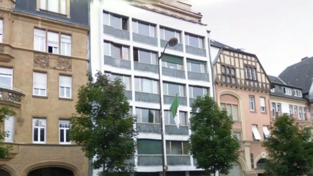 Passeport algérien, CNI : nouveau consulat mobile en France