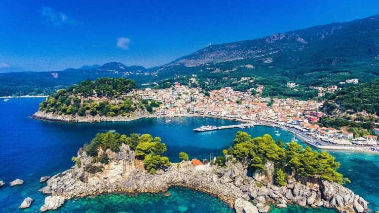 La Grèce veut attirer les touristes algériens à travers un nouvel accord