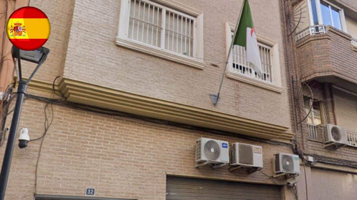 Consulat d’Algérie à Alicante : les riverains et les commerçants excédés par les files d’attente