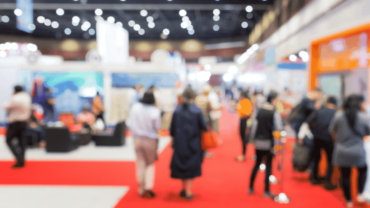 A Londres, « un bazar algérien » attire une grande foule