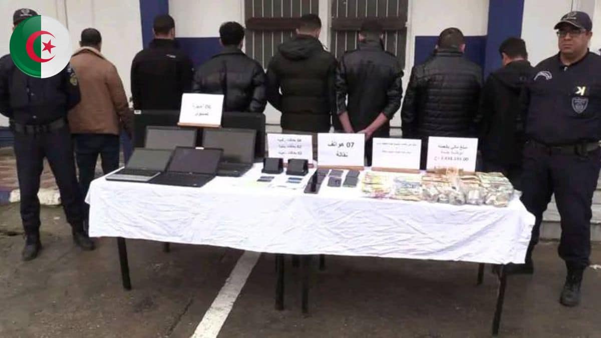 Algérie : un réseau de transfert illicite de devises vers l’étranger démantelé