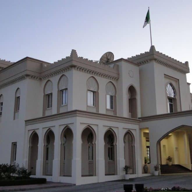 Algériens bloqués à Oman : un plan d’évacuation lancé par l’ambassade d’Algérie