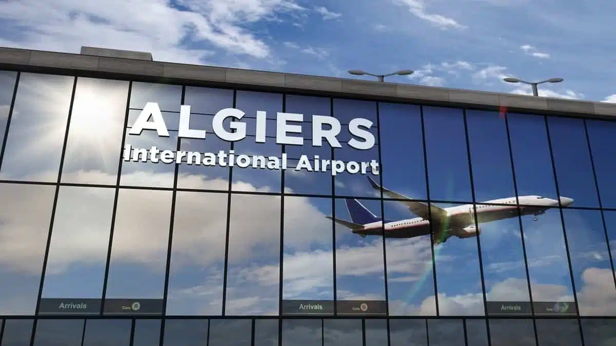 Aéroport d’Alger : les usagers critiquent l&rsquo;absence d&rsquo;une pharmacie