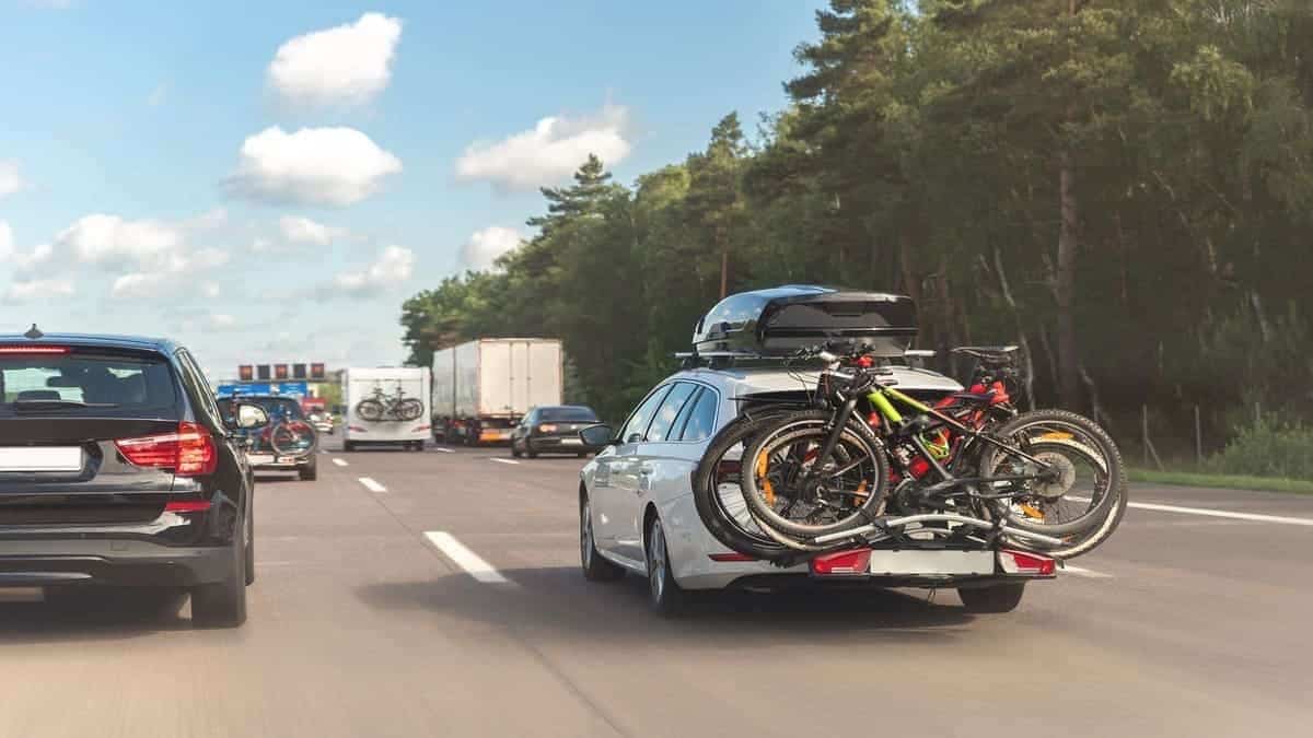 Voyager en Algérie avec son véhicule : un député de la diaspora met en garde contre cette pratique