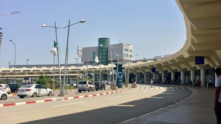 Vidéo. Aéroport d&rsquo;Alger : ces femmes qui font tourner la plateforme